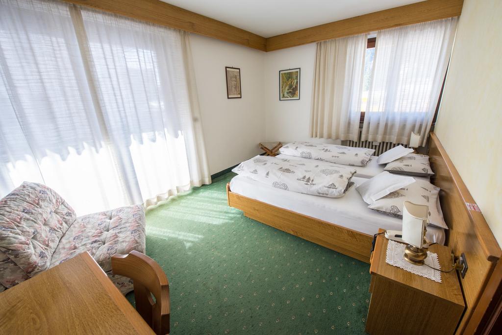 Garni Bucaneve Madonna Kamer foto