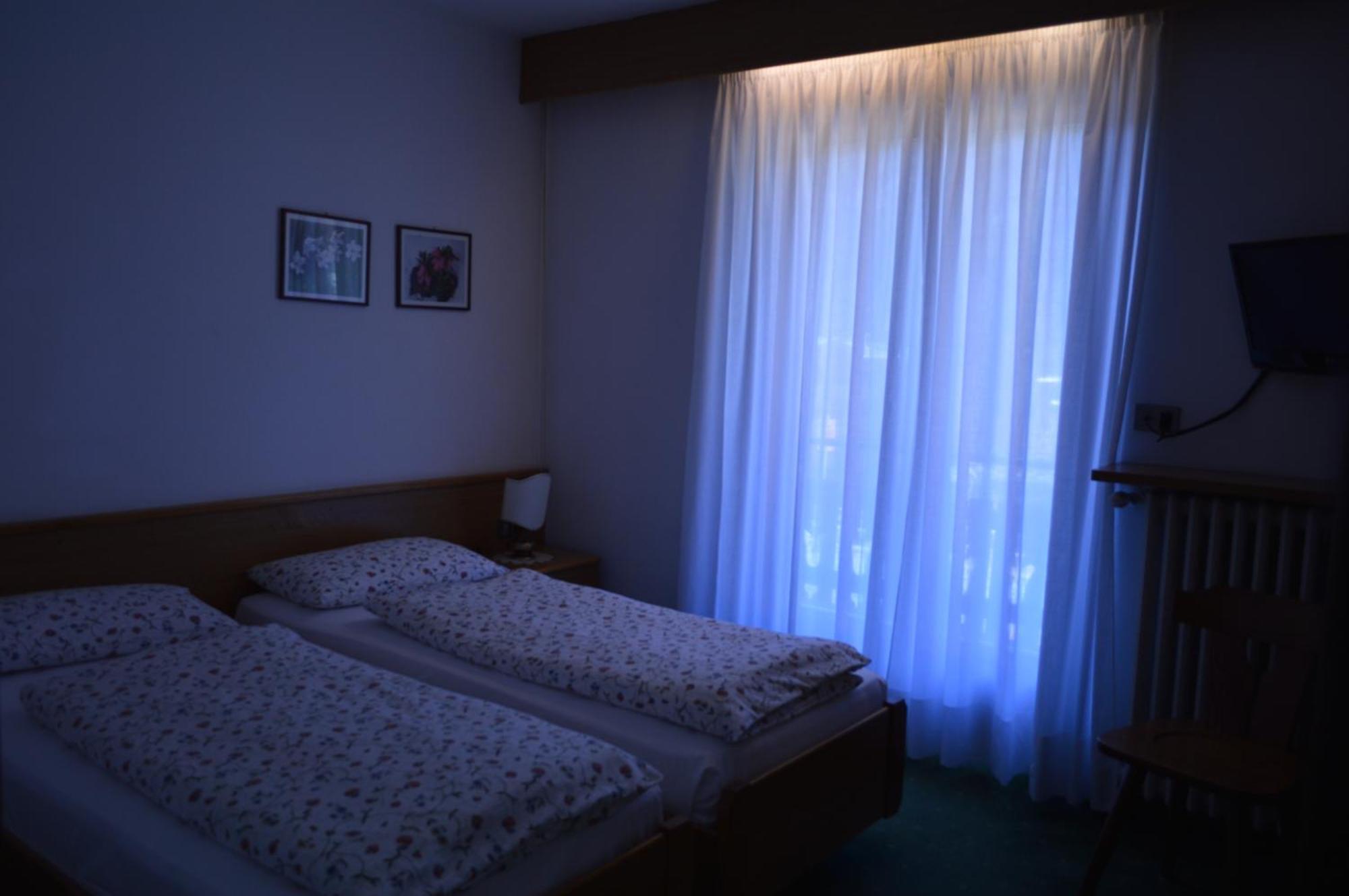 Garni Bucaneve Madonna Kamer foto