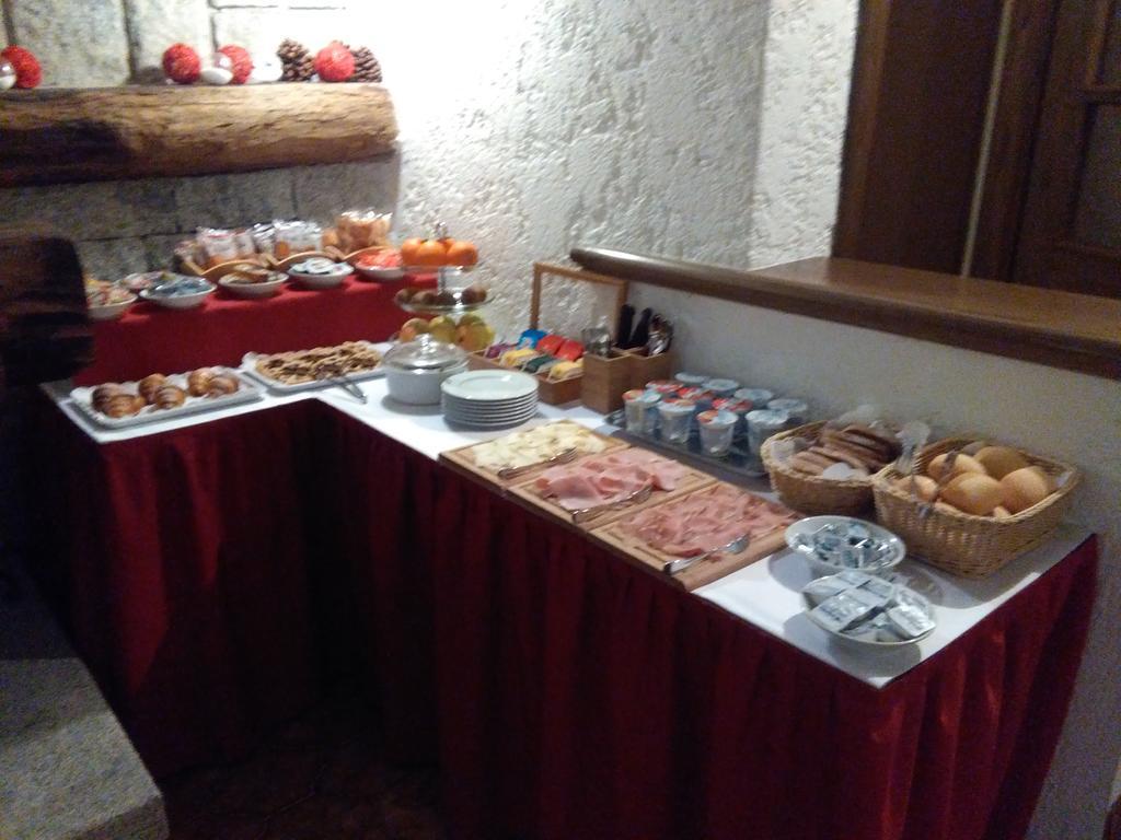 Garni Bucaneve Madonna Buitenkant foto