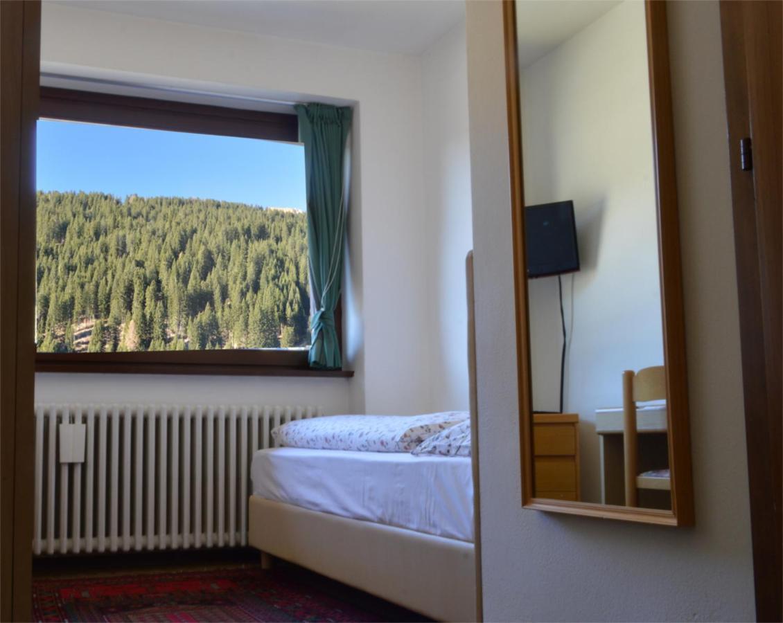 Garni Bucaneve Madonna Buitenkant foto